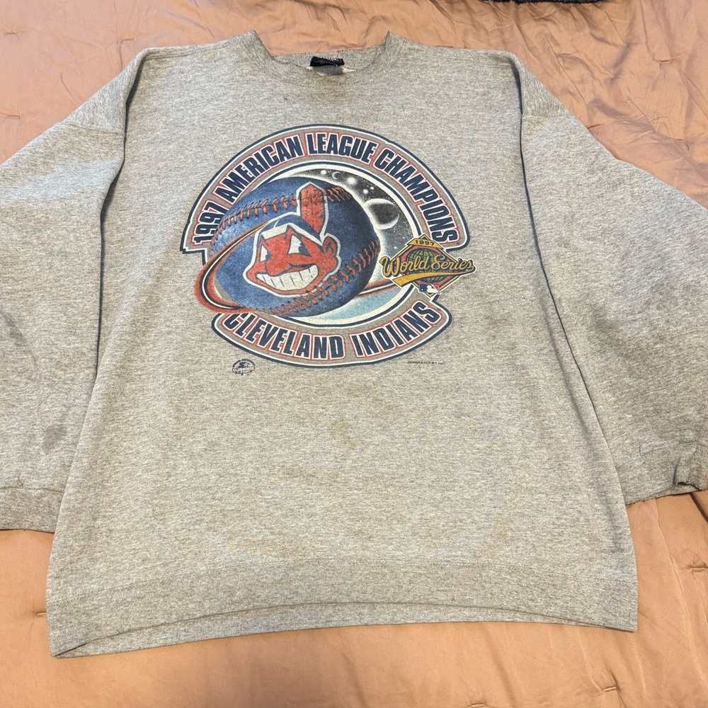 VINTAGE STARTER: Cleveland Indians 1997 American League Champions Sweatshirt